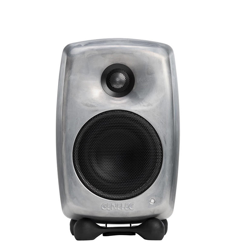 8020D Studio Monitor RAW